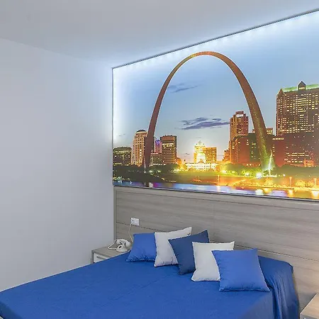 Hotel America