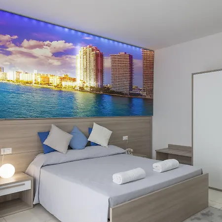 Hotel America