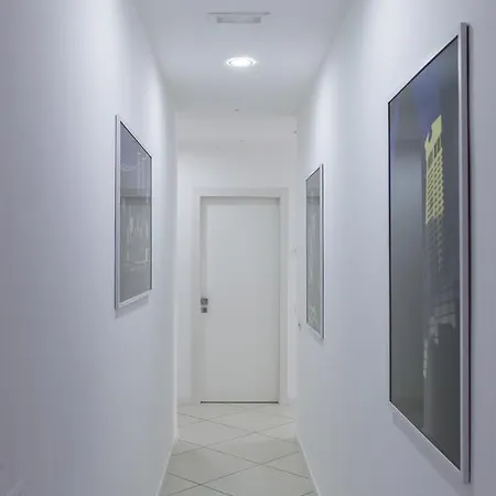 America Hotel 3*