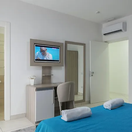 Hotel America