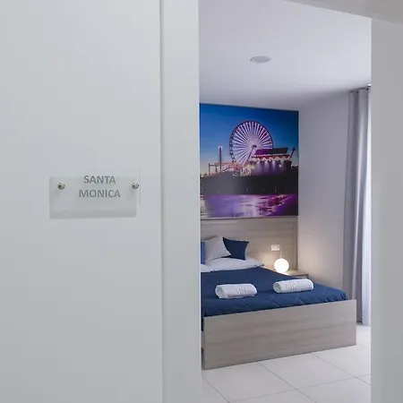 Hotel America